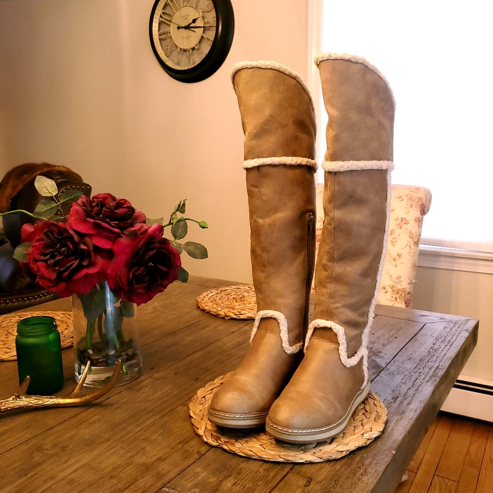 FIRM❗White Mountain Over Knee Shearling Boots